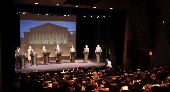 DebatFIAF-32-696x380