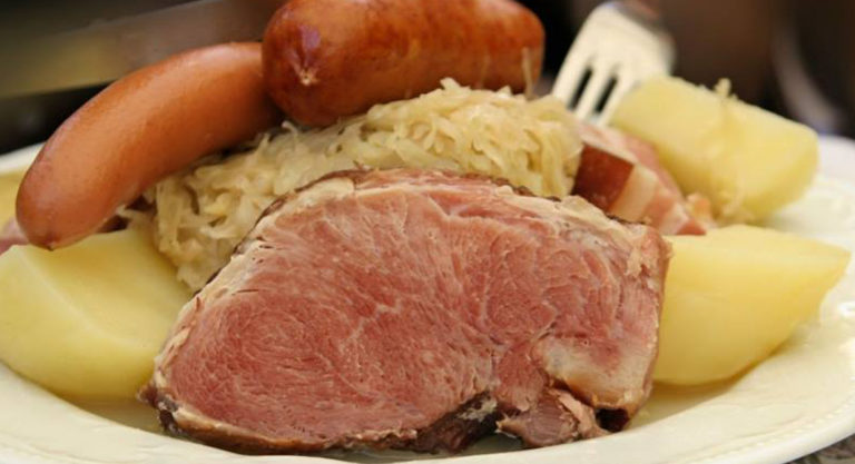 Une choucroute géante le 7 décembre à Montréal avec “Santa & Cie” en prime