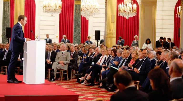 Macron annonce une réforme de l’enseignement français à l’étranger pour l’automne