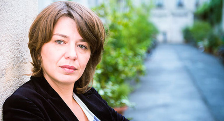 Le “corporate hacking” expliqué par Stéphanie Bacquere
