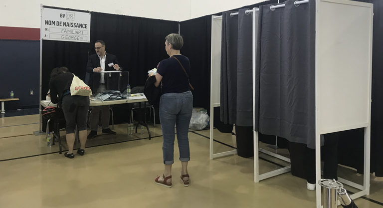 Élections européennes 2019 : Les survivants du devoir civique votent au Collège Stanislas