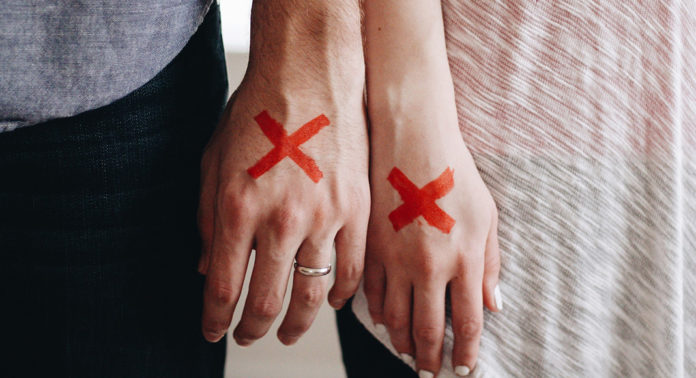 hands-1246170_1920