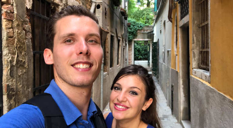 La COVID a repoussé leur rêve canadien