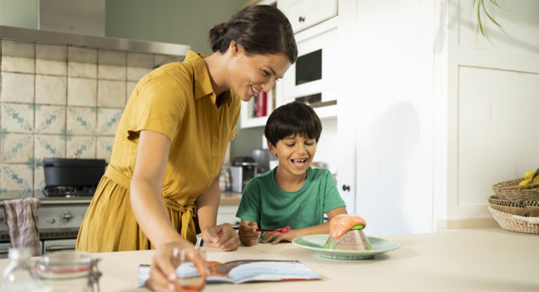 Rentrée scolaire : aidez votre enfant à apprendre en s’amusant avec les kits Pandacraft