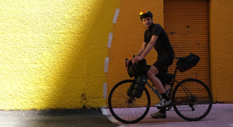 Julien Haslé, de Vancouver à Montréal à vélo