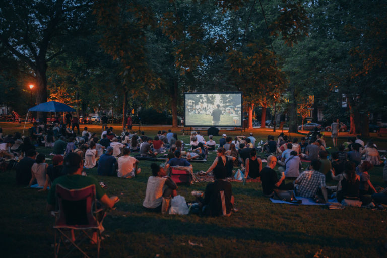 « Le Cinéma sous les étoiles » : un festival de cinéma en plein air au coeur de Montréal 