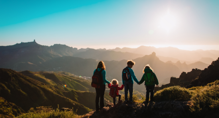 Les enfants et l’expatriation: Vos questions à Adélaïde Fulconis