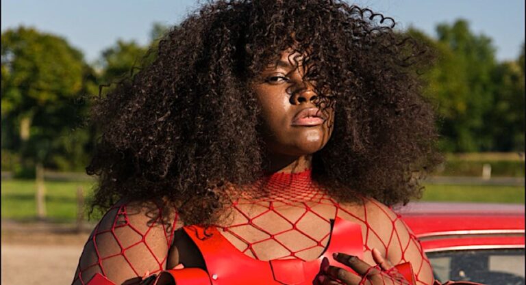 La chanteuse Yseult vient chanter son « Mental » à Montréal