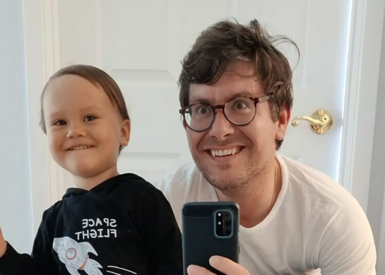 Guillaume Garreau et son fils, Maximilien (archives personnelles)