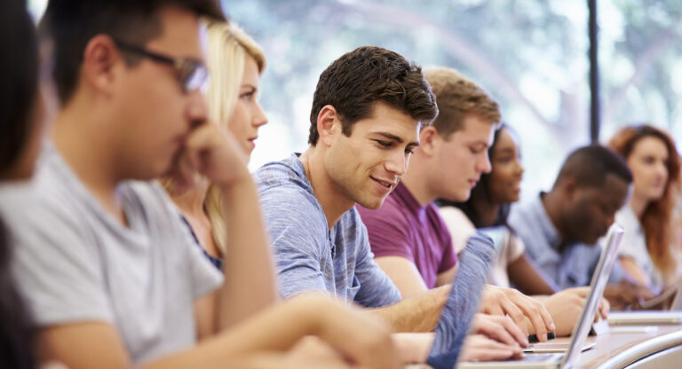 Étudier en France après une scolarité au Canada : Le salon en ligne pour faire les bons choix
